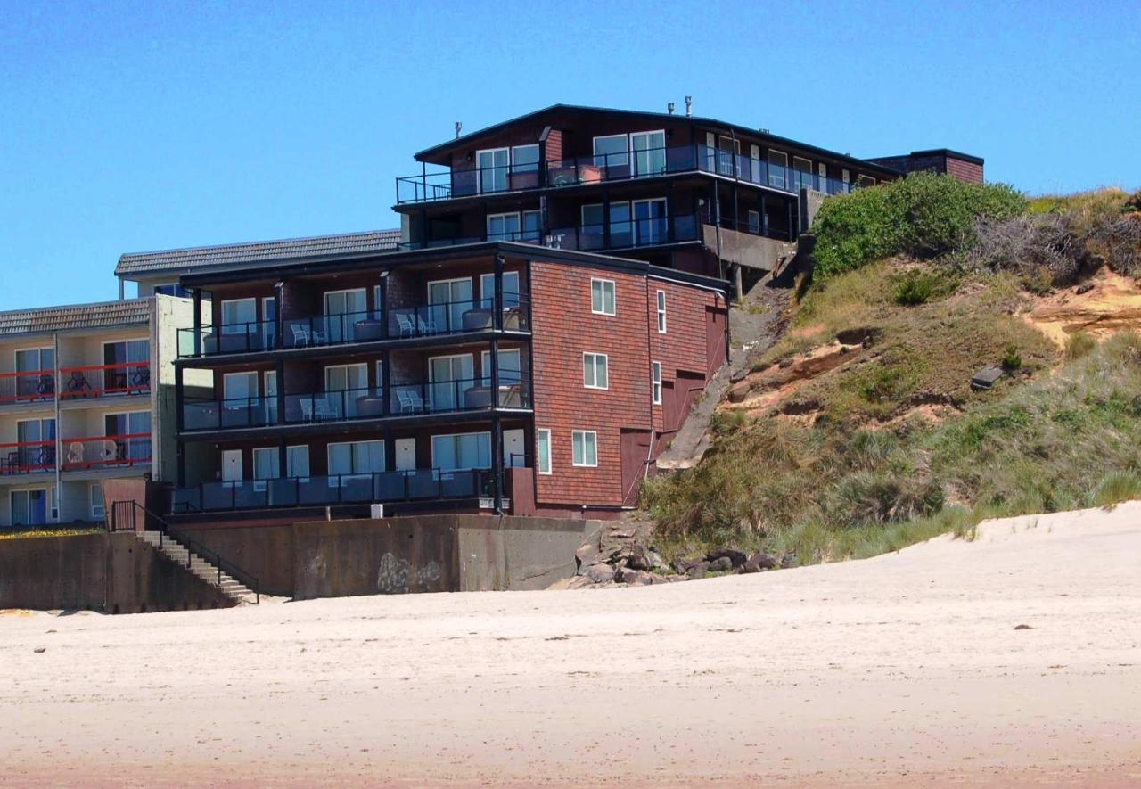 Beachfront Manor Hotel Lincoln City Exterior photo