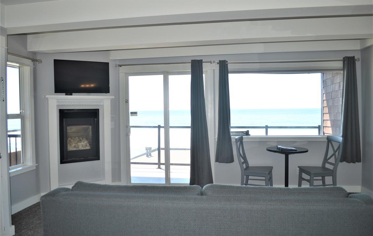 Beachfront Manor Hotel Lincoln City Exterior photo